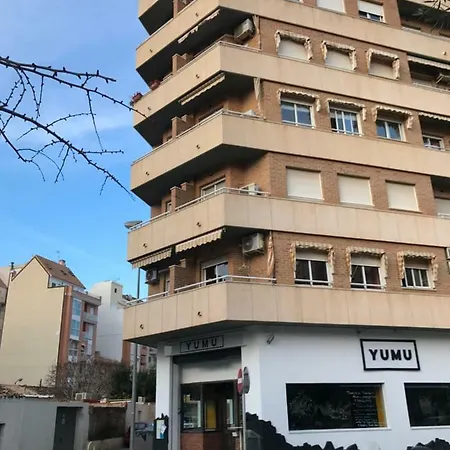 Atico Con Vista Al Castillo Апартаменты *